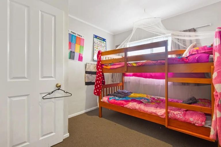 Photo of property in 1a Benton Place, Manurewa, Auckland, 2102