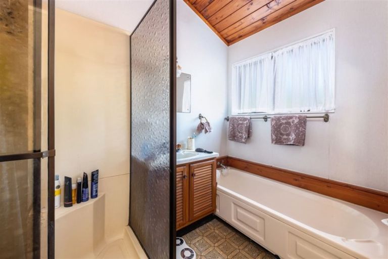 Photo of property in 5/153a Te Atatu Road, Te Atatu South, Auckland, 0610