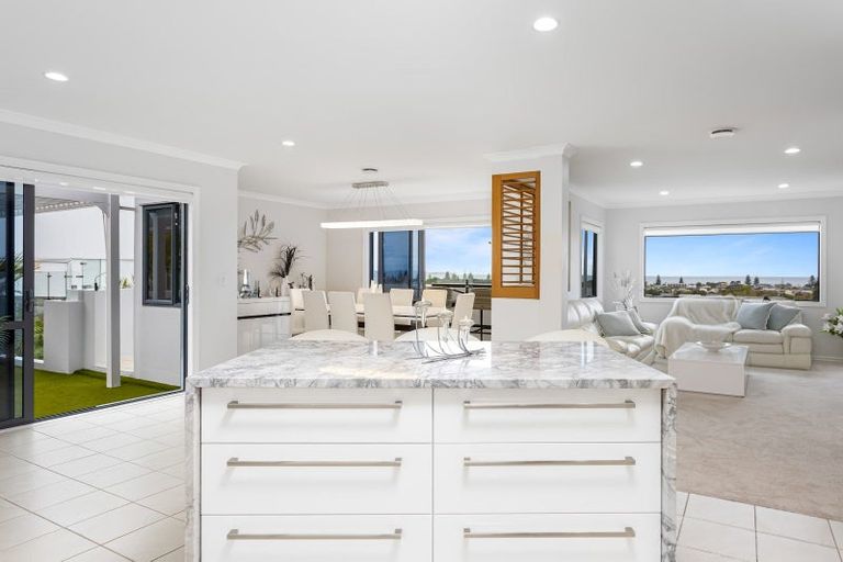 Photo of property in 49 The Ritz, Orewa, 0931