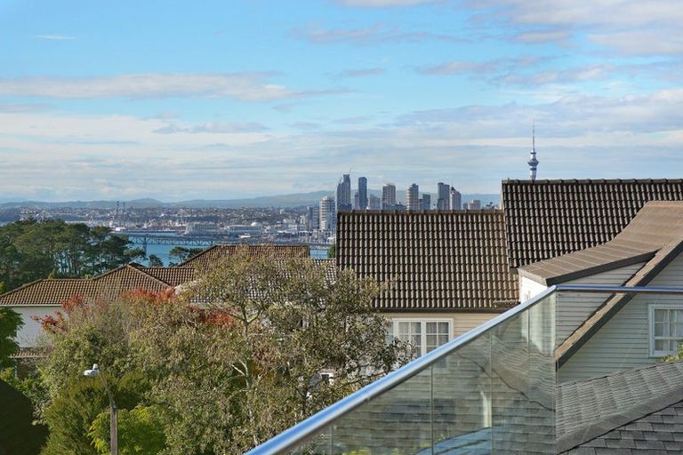 Photo of property in 64 Onetaunga Road, Chatswood, Auckland, 0626