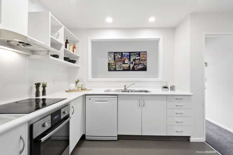 Photo of property in Embassy Court, 1/84 Boulcott Street, Wellington Central, Wellington, 6011