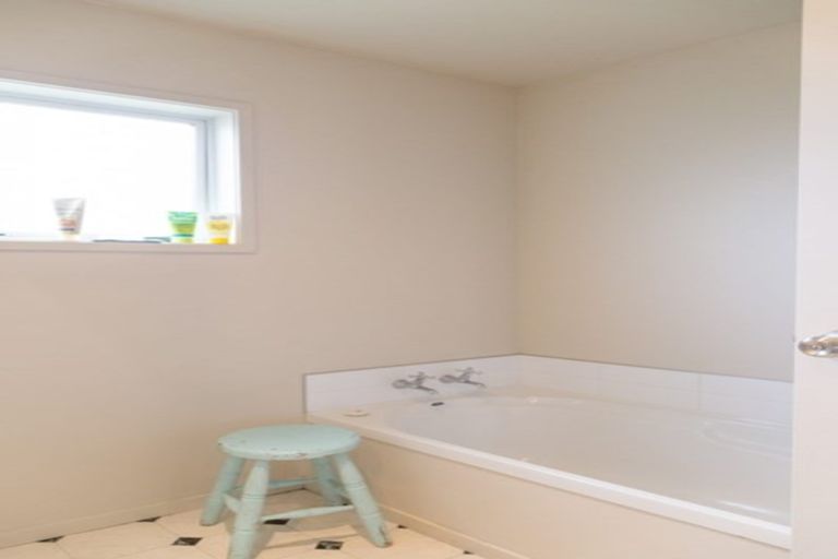 Photo of property in 2/24 Tongariro Road, Turangi, 3334