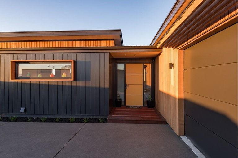 Photo of property in 14 Kakano Lane, Richmond, 7020