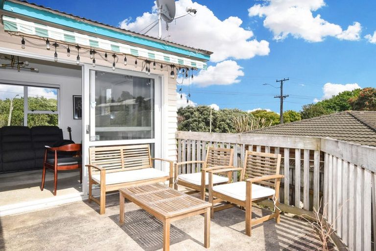 Photo of property in 107 Wallace Road, Mangere Bridge, Auckland, 2022