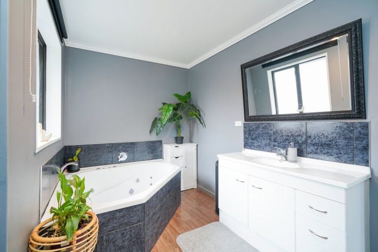 Photo of property in 9 Dryfe Street, Nightcaps, 9630