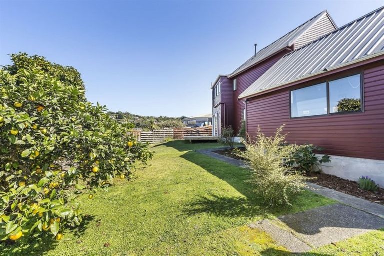 Photo of property in 19 Observatory Close, Whitby, Porirua, 5024