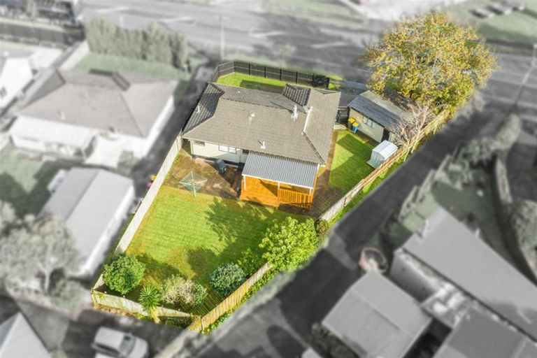 Photo of property in 8 Forest Hill Road, Henderson, Auckland, 0612