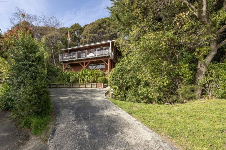 Photo of property in 19 Hempleman Drive, Akaroa, 7520