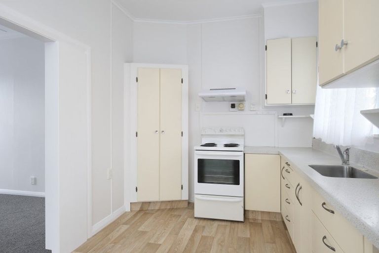 Photo of property in 18 Swinburn Street, Dannevirke, 4930