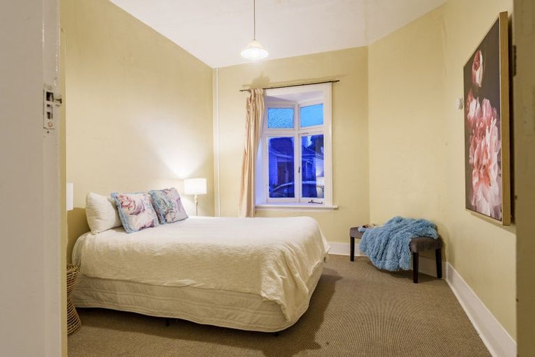 Photo of property in 10 Cashel Street, South Dunedin, Dunedin, 9012