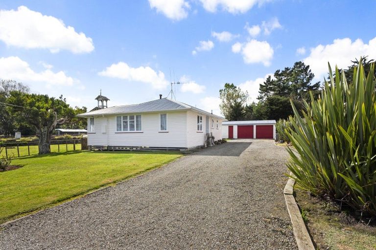 Photo of property in 399 Colyton Road, Colyton, Feilding, 4775