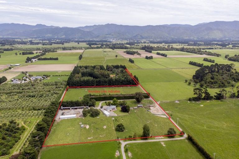 Photo of property in 255 No 1 Line, Tauwharenikau, Tauherenikau, 5771