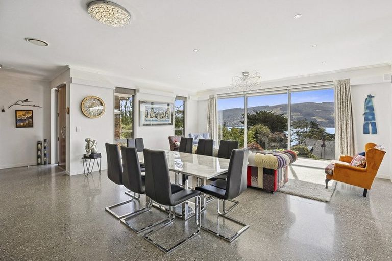 Photo of property in 28 Barling Street, Macandrew Bay, Dunedin, 9014
