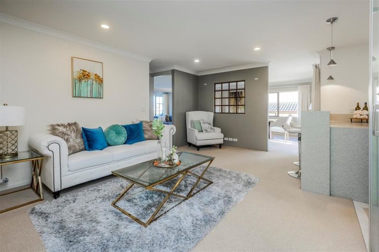 Photo of property in 54 Baverstock Road, Flat Bush, Auckland, 2016