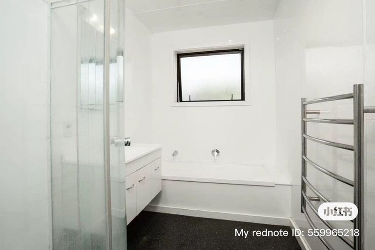 Photo of property in 4 Oakfield Street, Burnside, Christchurch, 8053