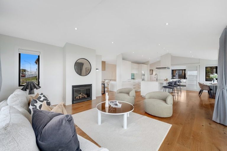 Photo of property in 2/152 Clovelly Road, Bucklands Beach, Auckland, 2012