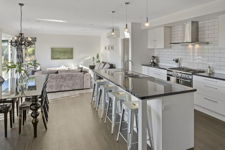 Photo of property in 90 Washbourn Drive, Richmond, 7020