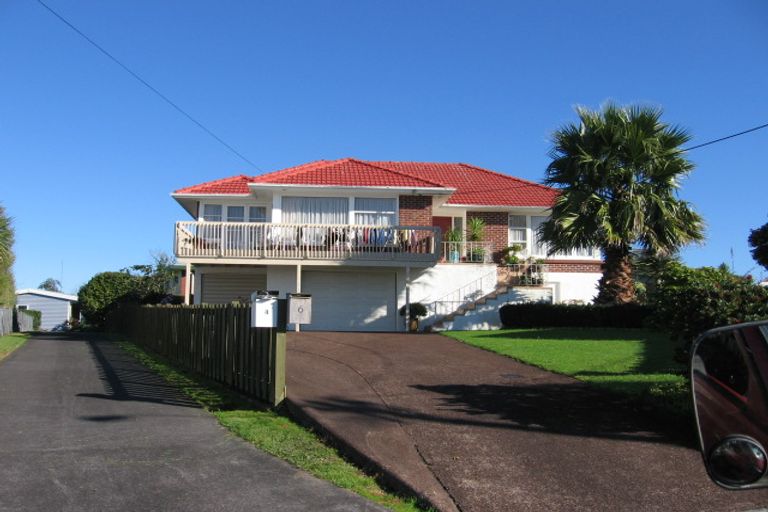 Photo of property in 6 Taha Road, Te Atatu South, Auckland, 0610