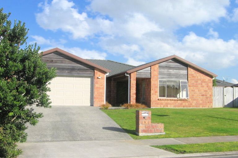 Photo of property in 5 Shankill Place, East Tamaki, Auckland, 2013