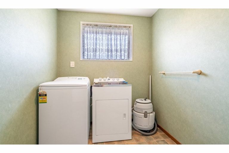 Photo of property in 21 Princes Street, Georgetown, Invercargill, 9812