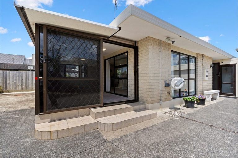 Photo of property in 2/4 Edward Avenue, Otara, Orewa, 2023