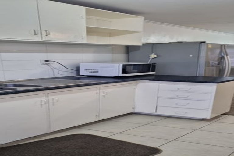 Photo of property in 85 Lincoln Road, Henderson, Auckland, 0610