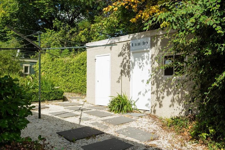 Photo of property in 53 Manor Place, Dunedin Central, Dunedin, 9016