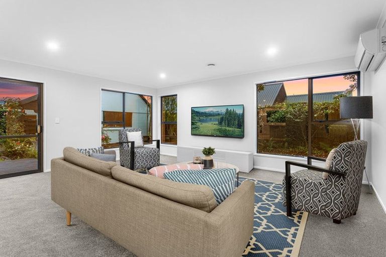 Photo of property in 6b Rubens Place, Burnside, Christchurch, 8053