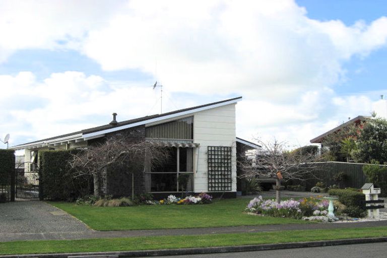 Photo of property in 17 Akepiro Place, Tawhero, Whanganui, 4501