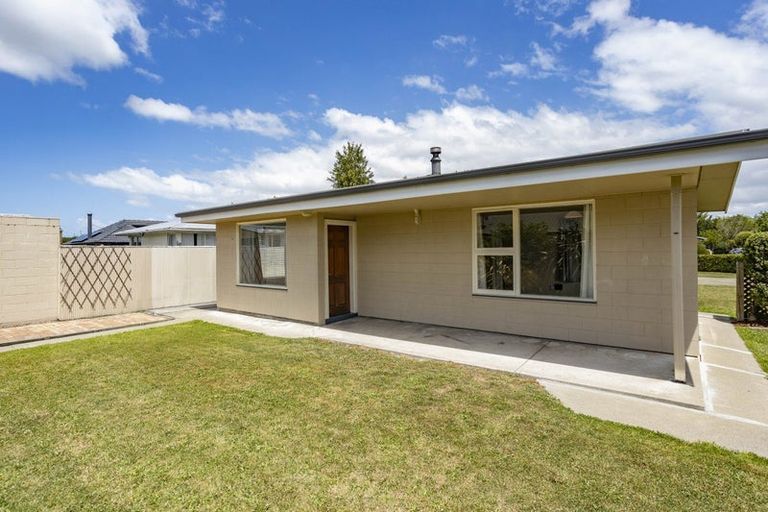 Photo of property in 14 Fraser Place, Rangiora, 7400