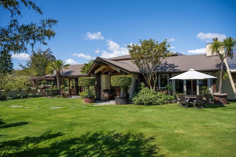 Photo of property in 48 Rutherford Road, Lake Hayes, Queenstown, 9371