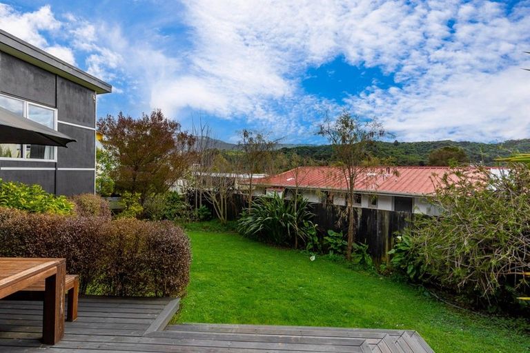 Photo of property in 102a Milton Terrace, Picton, 7220