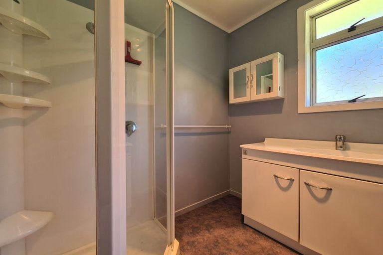 Photo of property in 109 Huaroa Street, Coromandel, 3506