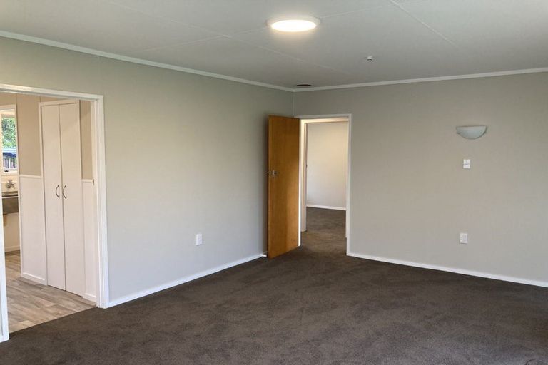 Photo of property in 4a Heather Place, Melville, Hamilton, 3206