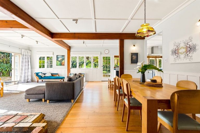 Photo of property in 71 Coulter Road, Henderson Valley, Auckland, 0614