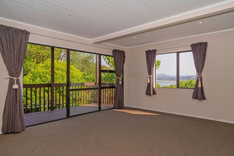 Photo of property in 4 Puriri Place, Whitianga, 3510