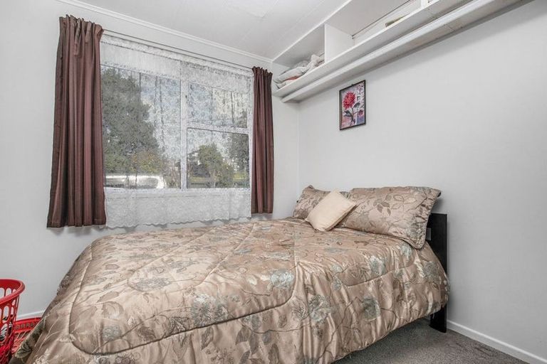 Photo of property in 541 Massey Road, Mangere, Auckland, 2022