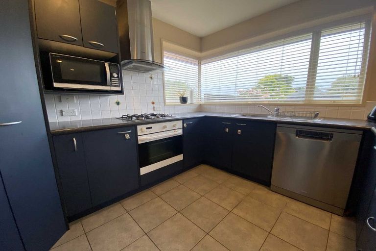 Photo of property in 31 Dufek Crescent, Wigram, Christchurch, 8042