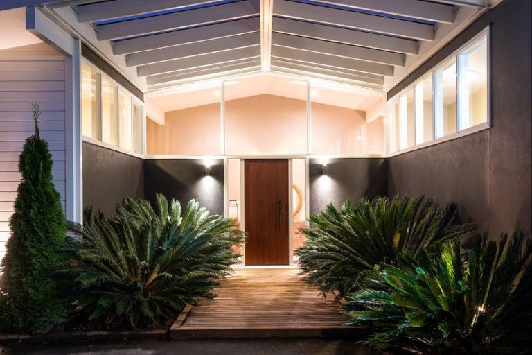 Photo of property in 55 Puflett Road, Havelock North, 4130
