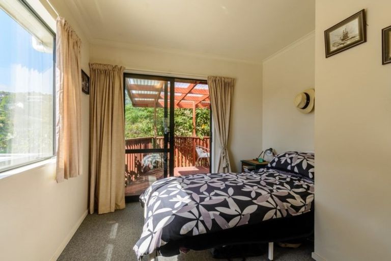 Photo of property in 5a Cornwall Street, Picton, 7220