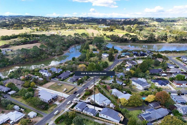 Photo of property in 16 Elliot Street, Riverhead, 0820