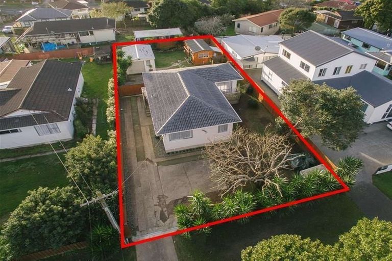 Photo of property in 315 Swanson Road, Ranui, Auckland, 0612