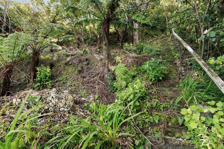 Photo of property in 7 Westhill Road, Point Howard, Lower Hutt, 5013