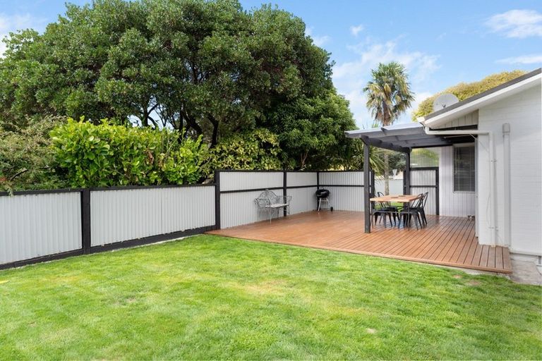 Photo of property in 25 Montana Road, Totara Park, Upper Hutt, 5018