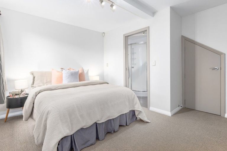 Photo of property in 15 Elizabeth Street, Pukerua Bay, 5026