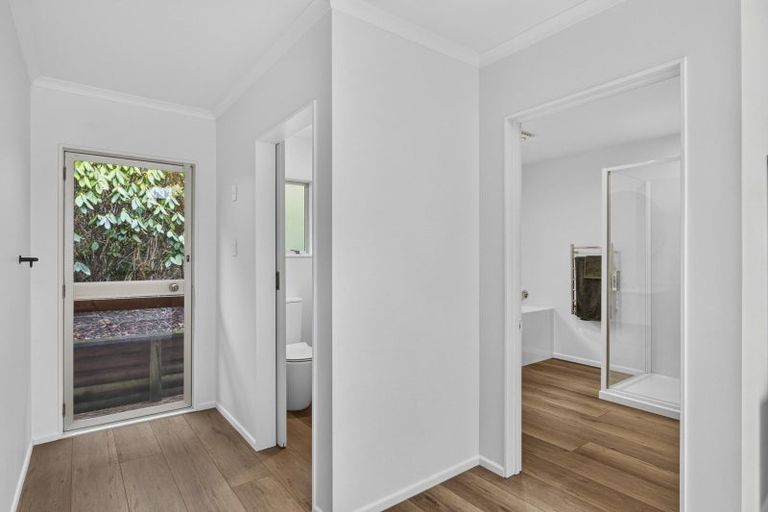 Photo of property in 1a Lismore Street, Strandon, New Plymouth, 4312