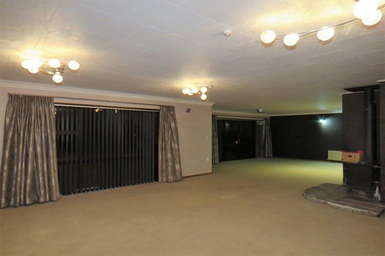 Photo of property in 17 Henley Street, Westport, 7825