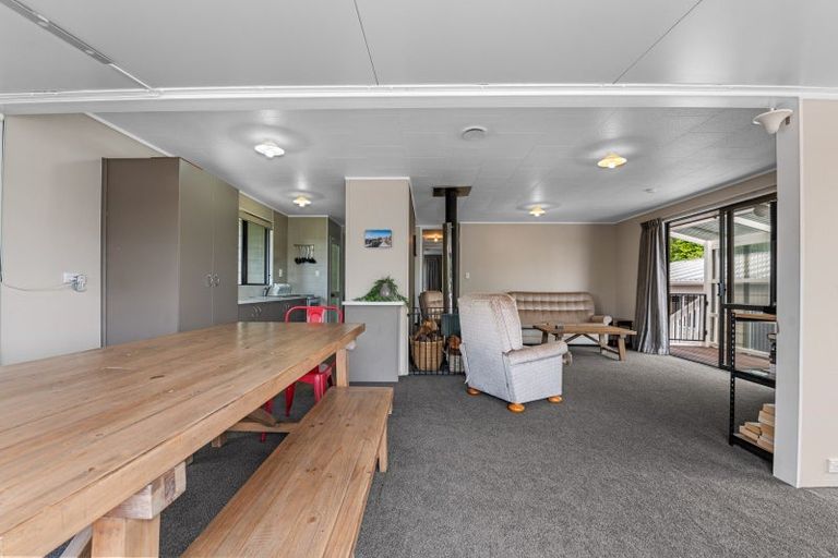 Photo of property in 18 Aoturoa Avenue, Rotoiti Forest, Rotorua, 3074