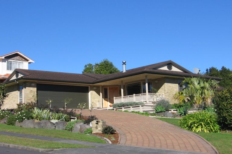 Photo of property in 6 Silkwood Grove, Totara Heights, Auckland, 2105