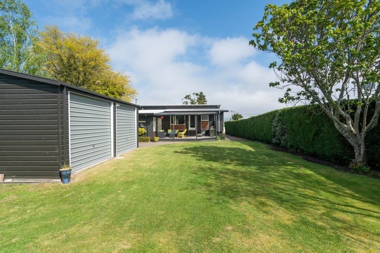 Photo of property in 14 Parata Street, Two Mile Bay, Taupo, 3330